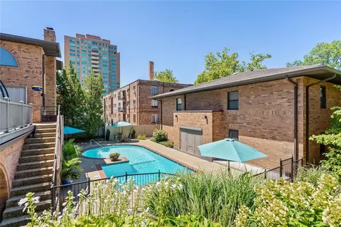8018 Pershing Ave, Clayton, MO 63105 photo 27