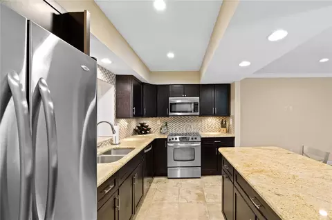 8018 Pershing Ave, Clayton, MO 63105 photo 9