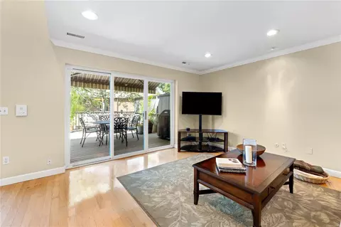 8018 Pershing Ave, Clayton, MO 63105 photo 5