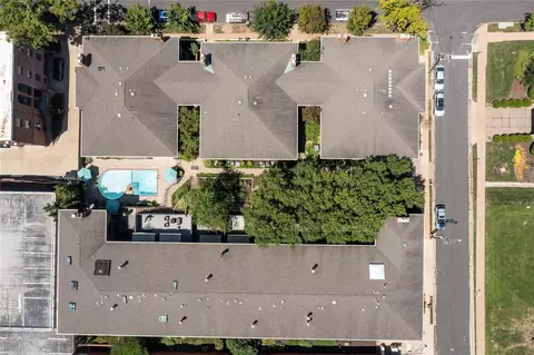 8018 Pershing Ave, Clayton, MO 63105 photo 29