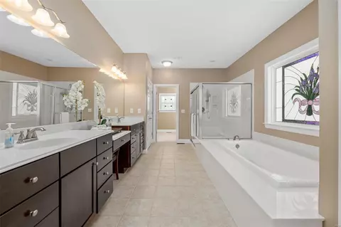 Bath - 103 Winterset Ct, O'fallon, MO 63366 photo 1 of 5