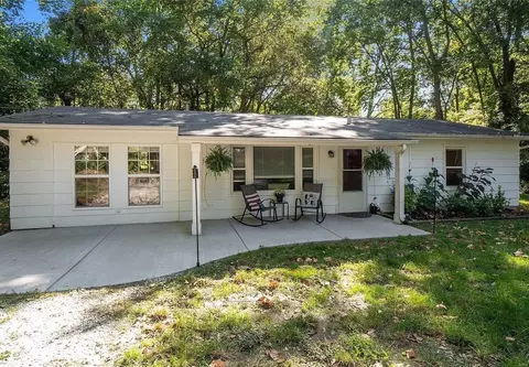 20 Valley Rd #B, Saint Charles, MO 63303