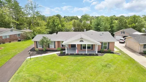 352 Elmcrest Dr, Ballwin, MO 63011 photo 38