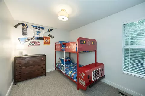 Bedroom - 2 Oakbriar Farm Ct, Ballwin, MO 63021 photo 5 of 6