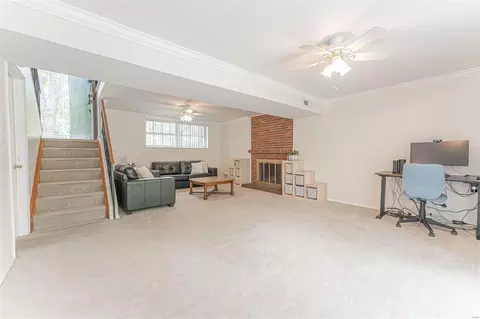 Living - 1 Timberleigh Ct, Manchester, MO 63021 photo 3 of 4