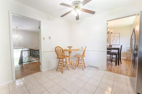 Dining - 1 Timberleigh Ct, Manchester, MO 63021 photo 2 of 2