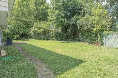 Exterior - 1 Timberleigh Ct, Manchester, MO 63021 photo 9 of 11