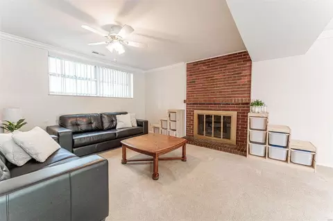 Living - 1 Timberleigh Ct, Manchester, MO 63021 photo 4 of 4