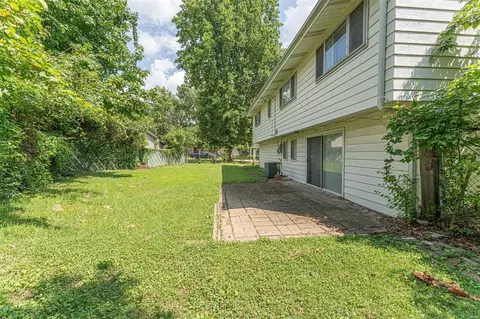 Exterior - 1 Timberleigh Ct, Manchester, MO 63021 photo 7 of 11
