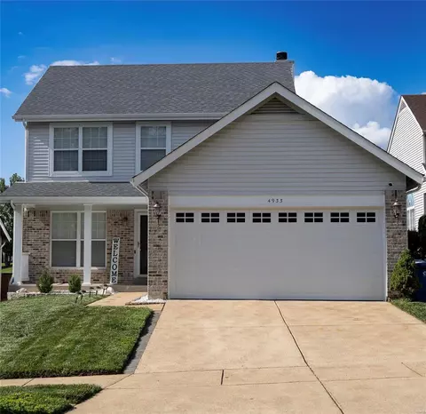 4933 High Crest Ct, Black Jack, MO 63033