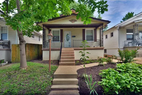4422 S Spring Ave, Saint Louis, MO 63116