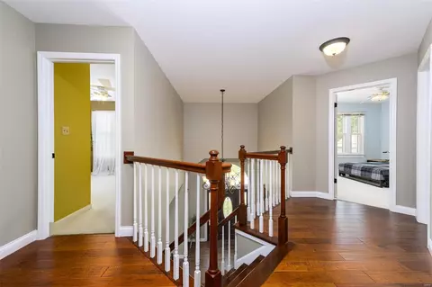 Entry Way - 534 Arbor Meadow Dr, Ballwin, MO 63021 photo 4 of 5