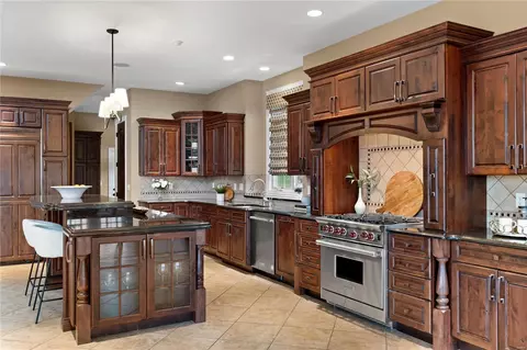 Kitchen - 1266 Devonworth Dr, Chesterfield, MO 63017 photo 7 of 7