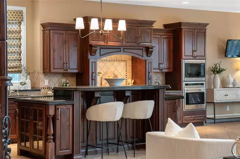 Kitchen - 1266 Devonworth Dr, Chesterfield, MO 63017 photo 2 of 7
