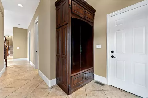 Entry Way - 1266 Devonworth Dr, Chesterfield, MO 63017 photo 3 of 8