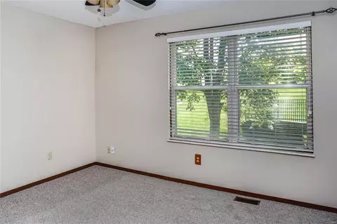 1027 Pocono Trl, Ballwin, MO 63021 photo 20