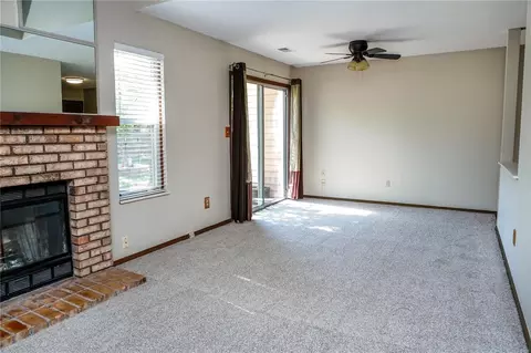 1027 Pocono Trl, Ballwin, MO 63021 photo 6