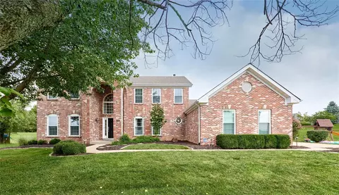 557 Crown Pointe Estates Ct, Wildwood, MO 63021