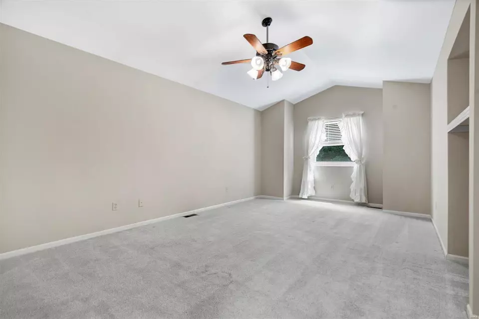 Bedroom - 34 Morning Hill Dr, Ballwin, MO 63021 photo 2 of 3