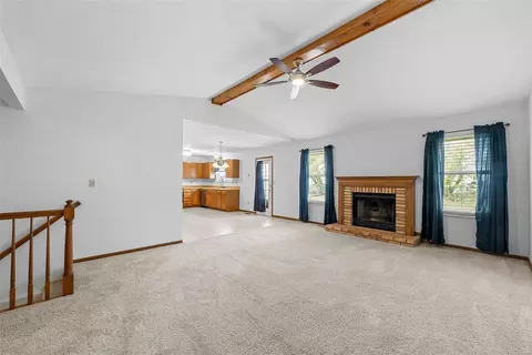 211 Birmingham Dr, O'fallon, MO 63366 photo 9