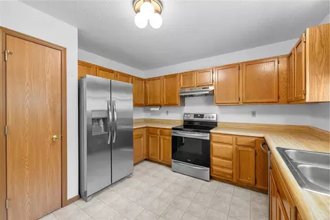 211 Birmingham Dr, O'fallon, MO 63366 photo 17