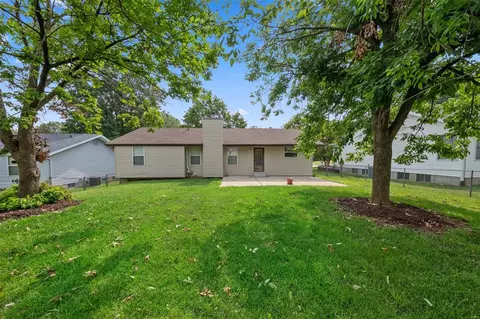 211 Birmingham Dr, O'fallon, MO 63366 photo 6