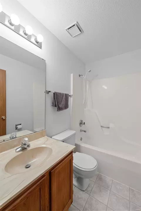 211 Birmingham Dr, O'fallon, MO 63366 photo 31