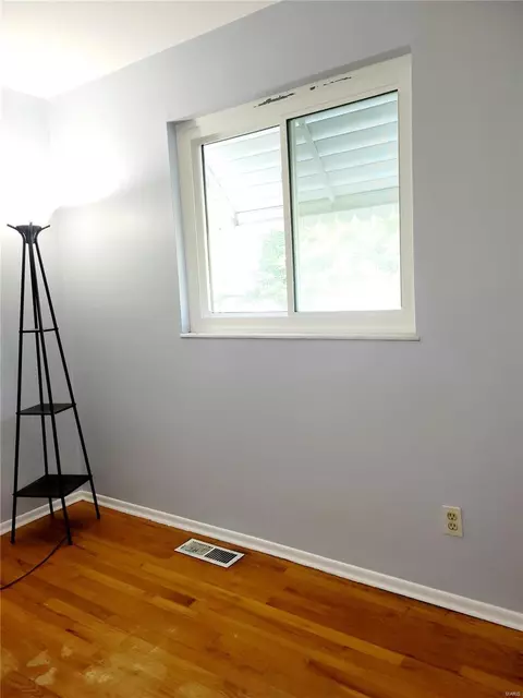 Bedroom - 706 N Ellerman Rd, O'fallon, MO 63366 photo 4 of 4