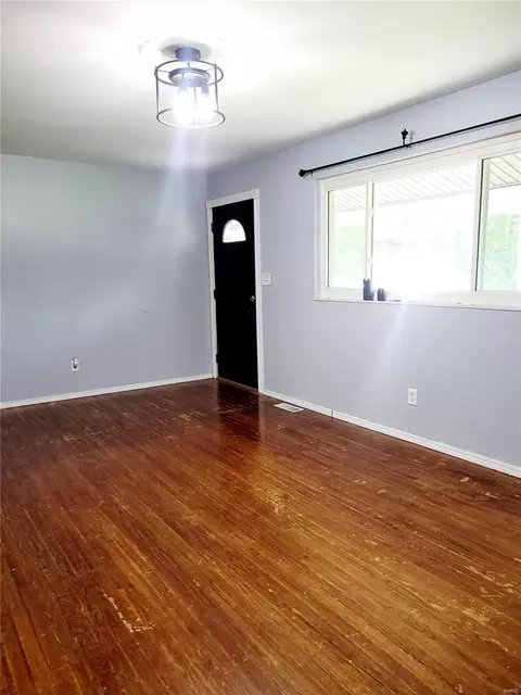 Living - 706 N Ellerman Rd, O'fallon, MO 63366 photo 1 of 1