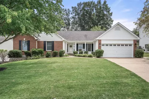 5461 Precious Stone Dr, Saint Charles, MO 63304