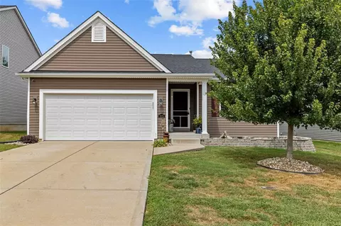 1111 River Oak Ct, O'fallon, MO 63366