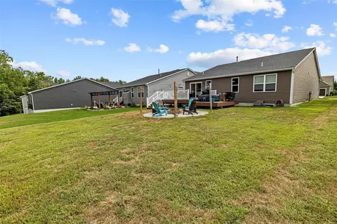 Exterior - 1111 River Oak Ct, O'fallon, MO 63366 photo 10 of 13
