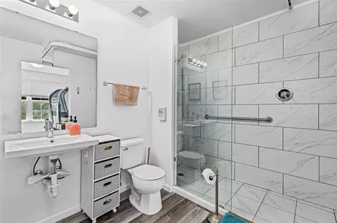 Bath - 1111 River Oak Ct, O'fallon, MO 63366 photo 2 of 4