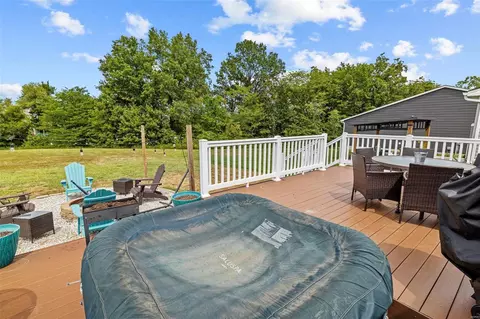 Exterior - 1111 River Oak Ct, O'fallon, MO 63366 photo 5 of 13
