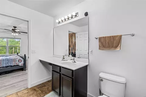 Bath - 1111 River Oak Ct, O'fallon, MO 63366 photo 3 of 4