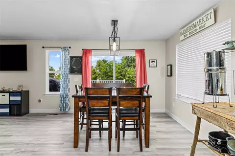 Dining - 1111 River Oak Ct, O'fallon, MO 63366 photo 2 of 4