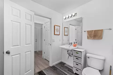 Bath - 1111 River Oak Ct, O'fallon, MO 63366 photo 1 of 4