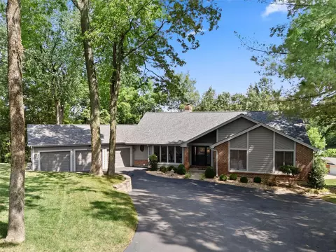14787 Greenloch Ct, Chesterfield, MO 63017