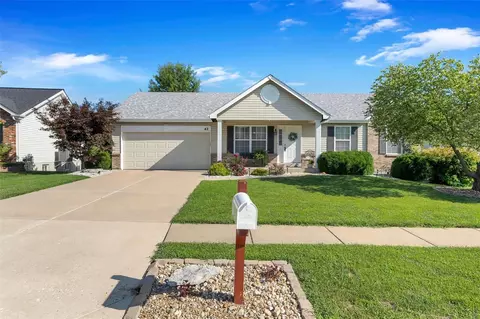 42 Lias Ct, Wentzville, MO 63385