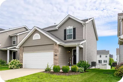 518 Palisades Dr, Saint Charles, MO 63301