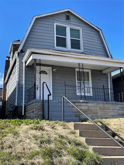 4555 Ruskin Ave, Saint Louis, MO 63115