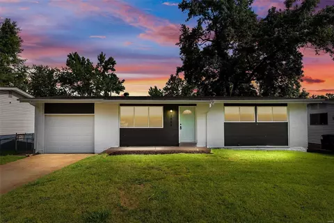 1843 Nashua Dr, Dellwood, MO 63136