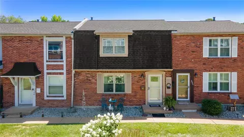 2552 Wallford Walk, Mehlville, MO 63129