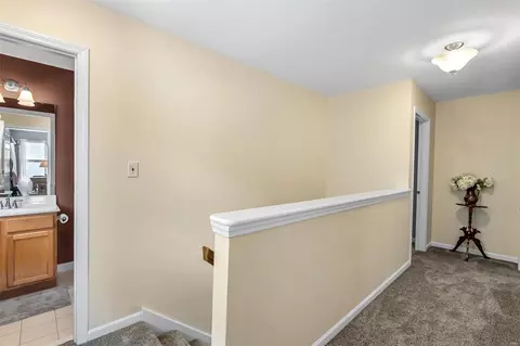 Entry Way - 109 S Edward Ct, Eureka, MO 63025 photo 2 of 2