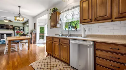 Kitchen - 242 Spring Borough Dr, O'fallon, MO 63368 photo 4 of 4