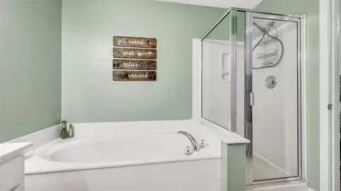 Bath - 242 Spring Borough Dr, O'fallon, MO 63368 photo 3 of 4