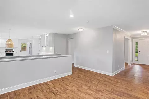 Entry Way - 707 Shallowford Dr, Manchester, MO 63021 photo 2 of 4