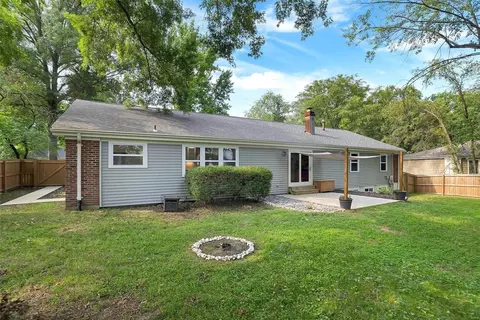 Exterior - 707 Shallowford Dr, Manchester, MO 63021 photo 4 of 9