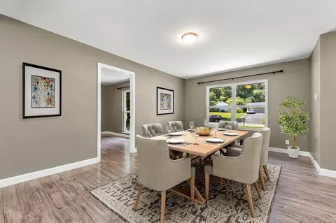 Dining - 1016 Wappapello Ln, Saint Louis, MO 63146 photo 1 of 1