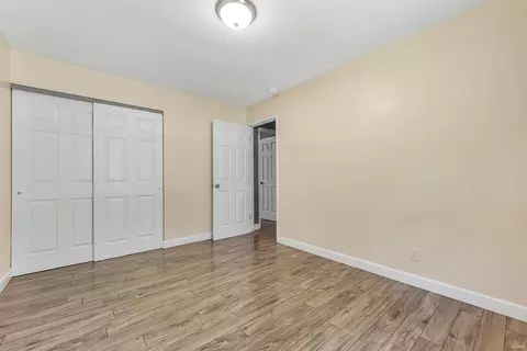 Bedroom - 1016 Wappapello Ln, Saint Louis, MO 63146 photo 3 of 3